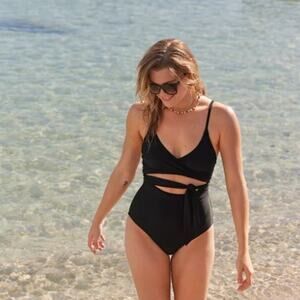 NWT Aerie Wrap Full Coverage Cross Tie One Piece Swimsuit True Black Womens XS